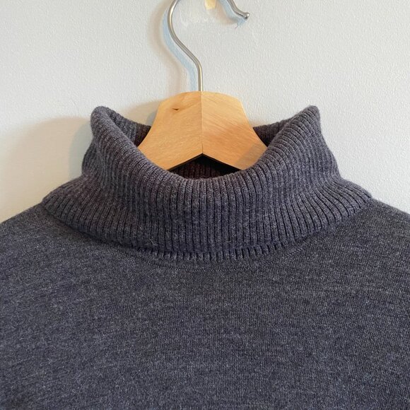Jones New York 100% Merino Wool Charcoal Grey Turtleneck Sweater Thin Knit - Picture 2 of 12